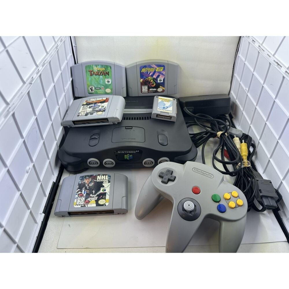 Nintendo 64 N64 Console Bundle w Controller Power Supply AV Cord 4 Games Retro